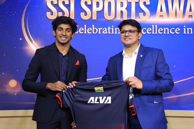 An athlete and guest celebrating at the SSI Sports National Awards